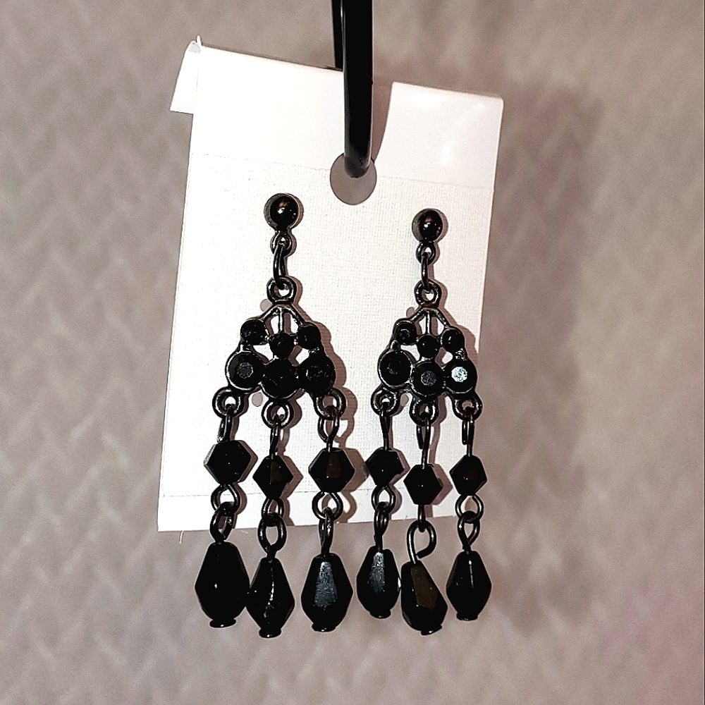 Beaded dangle earrings, stud - fashion jewelry